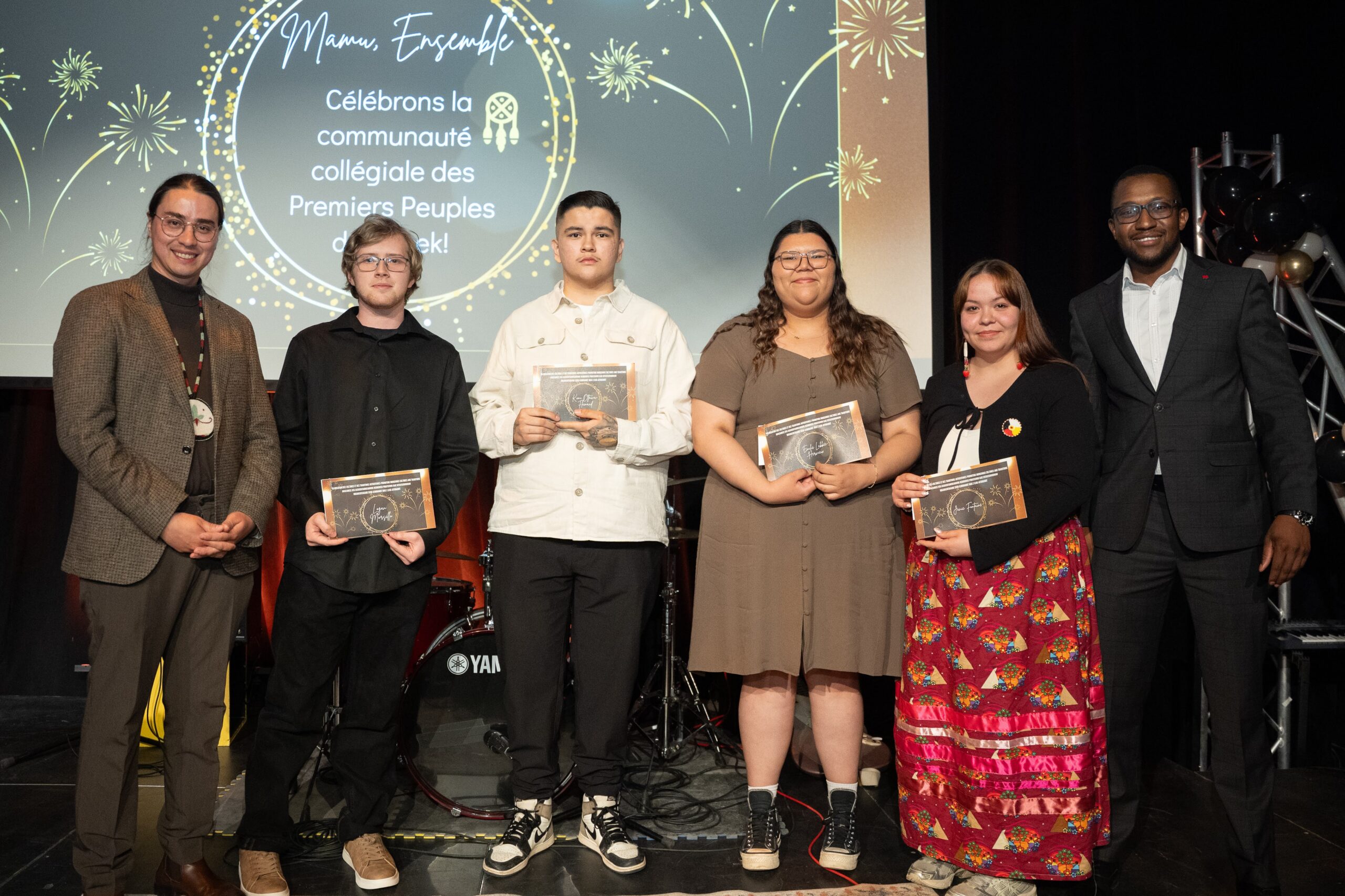 From left to right: St. Lawrence alumnus Samuel Rainville (Directeur Relations et engagement auprès des Premiers Peuples, Université du Québec à Trois-Rivières); award winners Logan Morsillo (St. Lawrence), Kimi Ottawa-Flamand (Cégep Garneau), Émilie Labbé-Hervieux (Cégep de Limoilou), Janie Fontaine (Cégep de Sainte-Foy); Djibrim Gourouza (Directeur de succursale, National Bank).